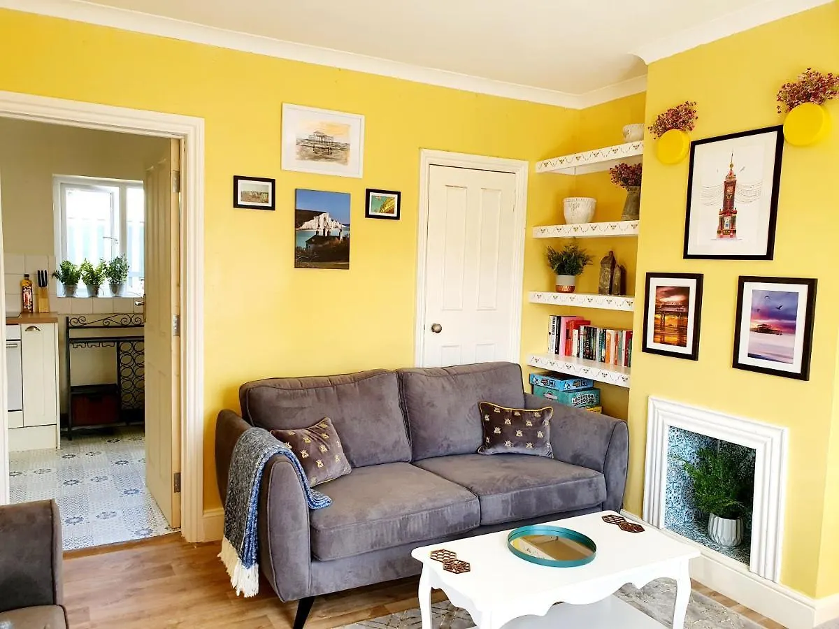 The Bee House Brighton. A Holiday Home By The Sea.