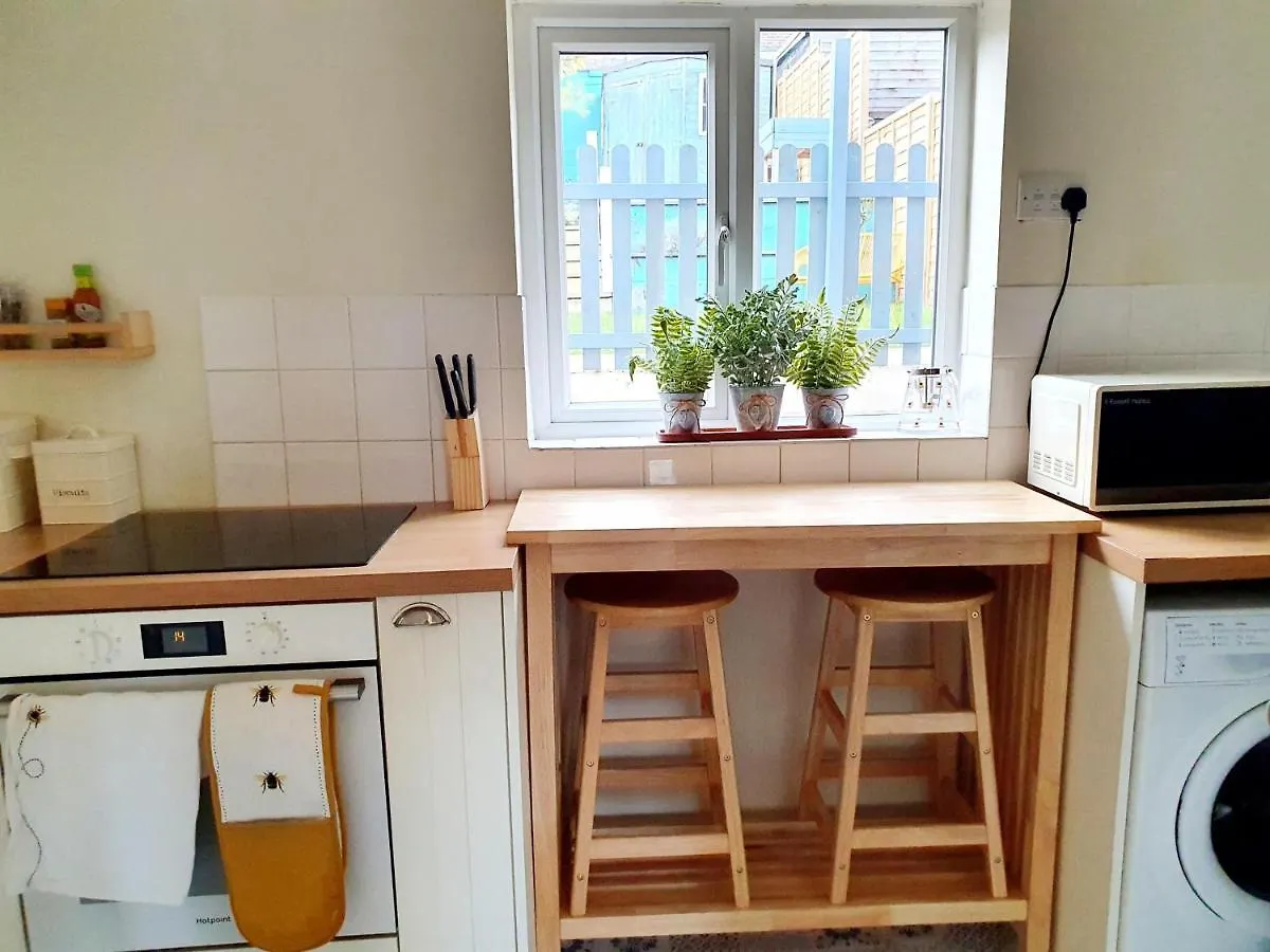 The Bee House Brighton. A Holiday Home By The Sea.
